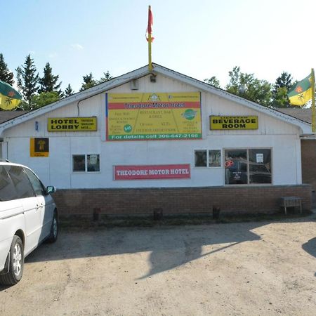 Theodore Motor Hotel Exterior photo